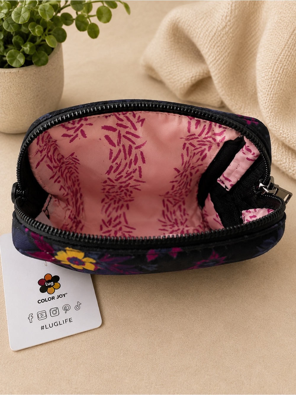 Lug Choo Choo Mini - Boho Floral Black - Picture 3 of 3